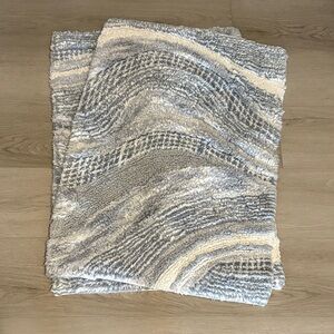 Avanti Dusty Blue and White  Bath Mat